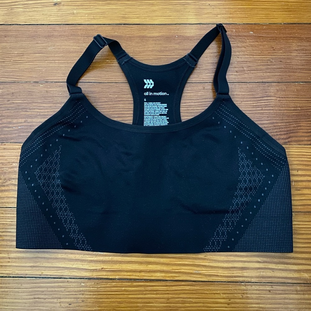 Black sports bra